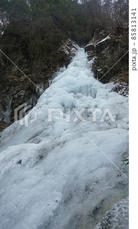 新九郎の滝氷瀑 85813141