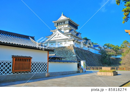 【福岡県】晴天下の小倉城天守閣 85818274
