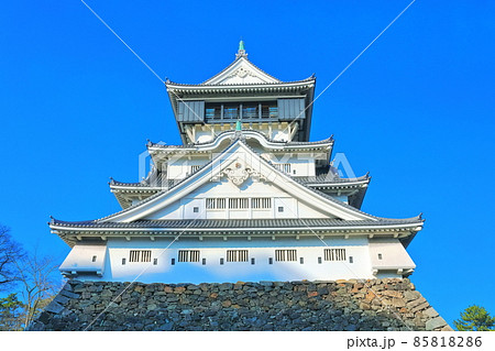 【福岡県】晴天下の小倉城天守閣 【福岡県】晴天下の小倉城天守閣 85818286