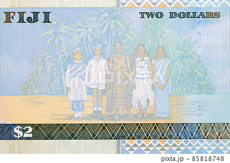 Fijian family of five from money 85818748
