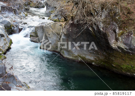 冬の憾満ヶ淵 85819117