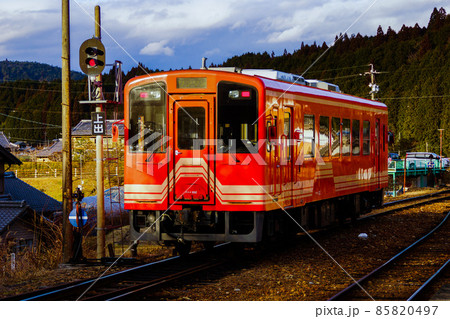 明智鉄道の風景　レールバス気動車 85820497