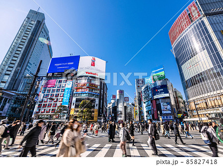 日本の東京都市景観6波緊急宣言まだない愚…遂に東京4千人超・全国2万人超。渋谷は大人流…＝14日 85827418
