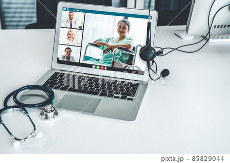 Telemedicine service online video call for doctor to actively chat with patient 85829044