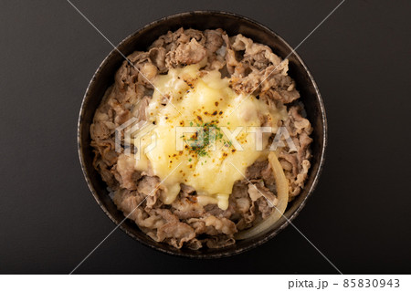 チーズ牛丼 85830943