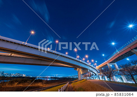 「東京都」江北JCT夜景 85831064