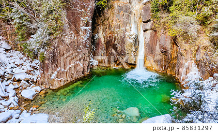 冬の柿其渓谷:牛ヶ滝  冬の柿其渓谷:牛ヶ滝  85831297