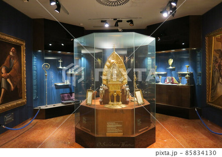 聖イシュトヴァーン大聖堂の宝物殿 85834130