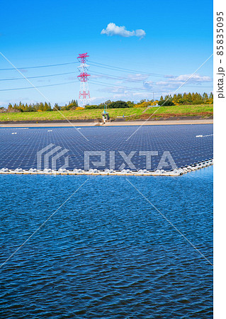 メガソーラーパネル発電　太陽光発電システム　梅ノ木古凍貯水池　川島町 85835095
