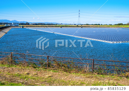 メガソーラーパネル発電　太陽光発電システム　梅ノ木古凍貯水池　川島町 85835129