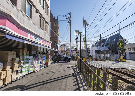 東急多摩川線　沼部駅前の街並み　東京都大田区 85835998