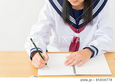 中学生 高校生 女性 勉強 受験 教育 学習 中学生 高校生 女性 勉強 受験 教育 学習 85838778