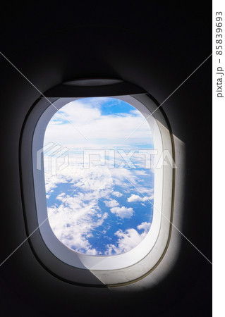 飛行機の窓から見える綺麗な景色の写真素材 [85839693] - PIXTA