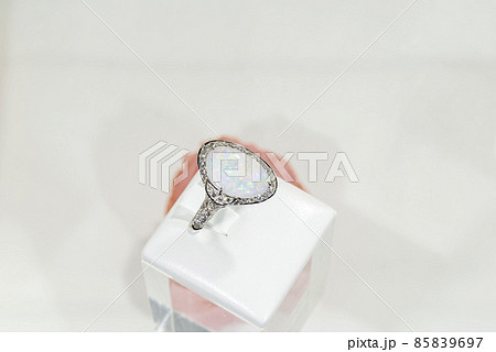 ホワイトオパールリング ホワイトオパールリング 85839697