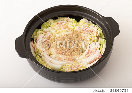 豚バラ肉と白菜のミルフィーユ豆乳鍋 豚バラ肉と白菜のミルフィーユ豆乳鍋 85840735