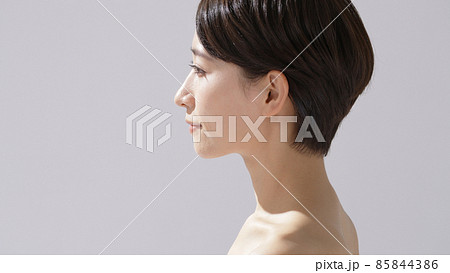 ビューティー　うるおい　ミドル女性 85844386