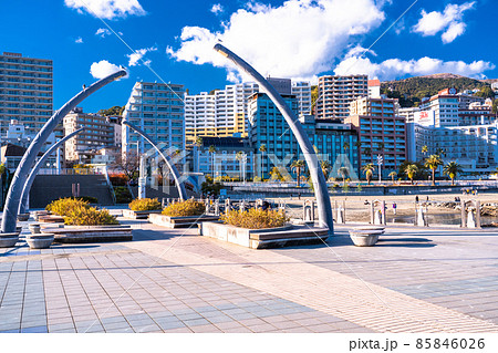 《静岡県》熱海サンビーチ・リゾート地の風景 85846026