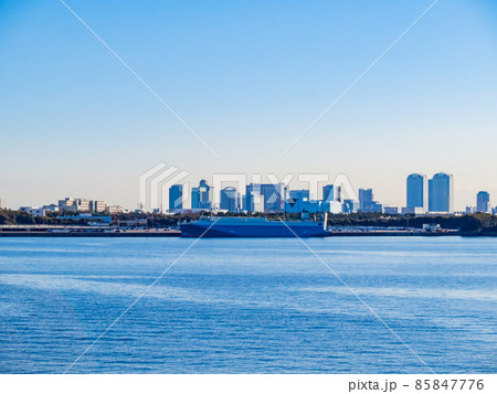 港越しに見た海浜幕張の冬景色 港越しに見た海浜幕張の冬景色 85847776