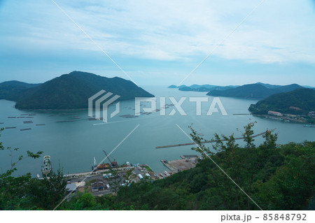 【瀬戸内海国立公園】みなとの見える丘公園から見た日生の海 岡山県備前市 【瀬戸内海国立公園】みなとの見える丘公園から見た日生の海 岡山県備前市 85848792