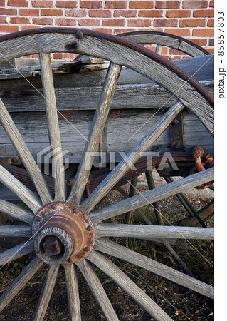 old wheels 85857803