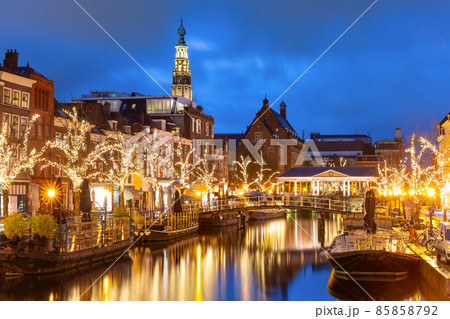 Christmas Leiden canal Oude Rijn Christmas Leiden canal Oude Rijn 85858792