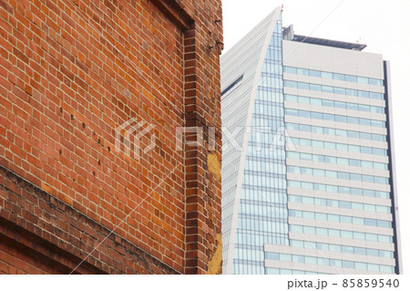 近代と現代の建物 近代と現代の建物 85859540