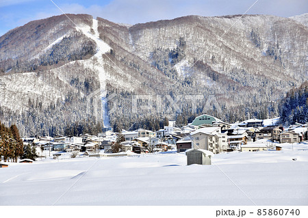 野沢温泉 温泉街を望む(長野県野沢温泉村)【2022.1】 85860740