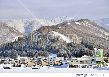 野沢温泉 温泉街を望む(長野県野沢温泉村)【2022.1】 85860848
