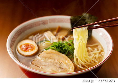 ラーメン　中華そば　正油ラーメン　醤油ラーメン　しょうゆラーメン　中華ラーメン 85861073