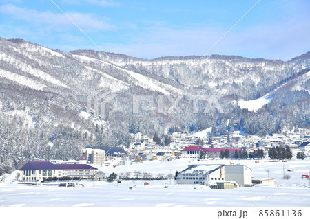 野沢温泉 温泉街を望む(長野県野沢温泉村)【2022.1】 野沢温泉 温泉街を望む(長野県野沢温泉村)【2022.1】 85861136