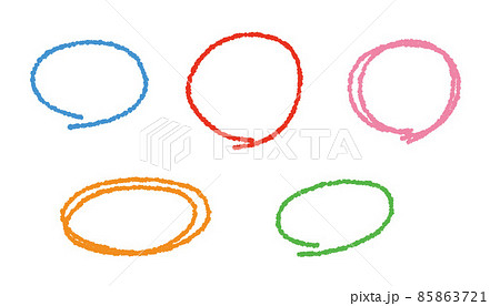 カラフルなクレヨンで描いた手書き風の円形フレーム セットのイラスト素材