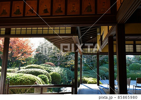 紅葉真っ盛り 秋の丈山苑 詩泉閣 紅葉真っ盛り 秋の丈山苑 詩泉閣 85865980