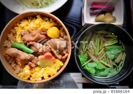 わっぱめしとじゅんさい 85866164