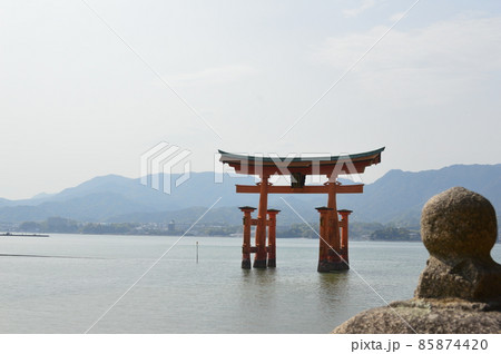海上の大鳥居（厳島神社／広島県廿日市市宮島町） 85874420