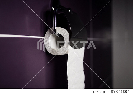 Roll of toilet paper 85874804