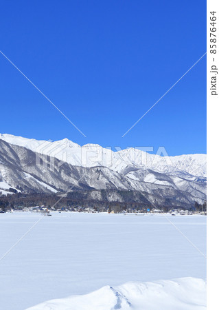 白馬山麓から望む冬の北アルプス 白馬山麓から望む冬の北アルプス 85876464