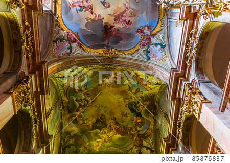 Basilica di Orta, Orta san Giulio, italy Basilica di Orta, Orta san Giulio, italy 85876837