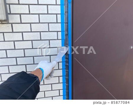 ドア廻りシーリング 85877084