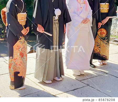 結婚式　和装の親族写真 85878208