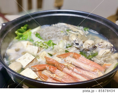 寒い冬に食べたいカニなどの海鮮鍋 寒い冬に食べたいカニなどの海鮮鍋 85878434