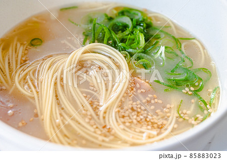 とんこつラーメン とんこつラーメン 85883023