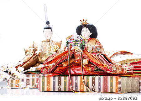雛祭り　雛人形　お内裏様とお雛様　桃の節句　イメージ素材 85887093
