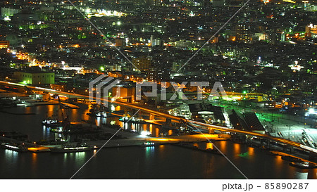 冬の函館山山頂からの夜景6 冬の函館山山頂からの夜景6 85890287