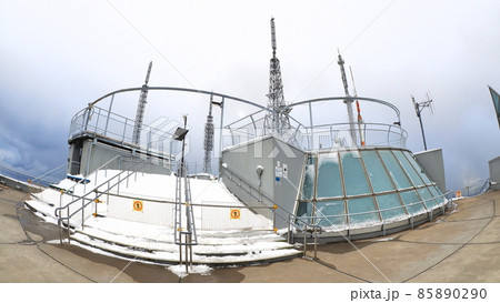 冬の函館山山頂展望台2 冬の函館山山頂展望台2 85890290