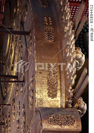 奈良の大仏の背中 後光 光背 奈良の大仏の背中 後光 光背 85894412