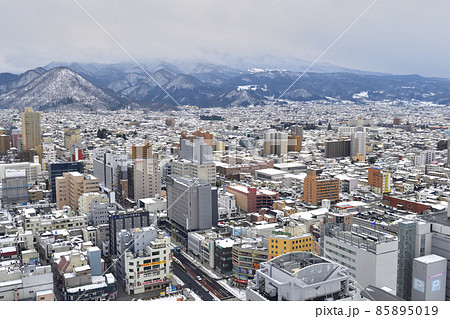 雪の山形市内 85895019
