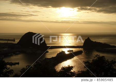 夕陽台公園からのウトロ港 85905485