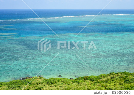 石垣島最北端の平久保崎灯台から眺める絶景 85906056