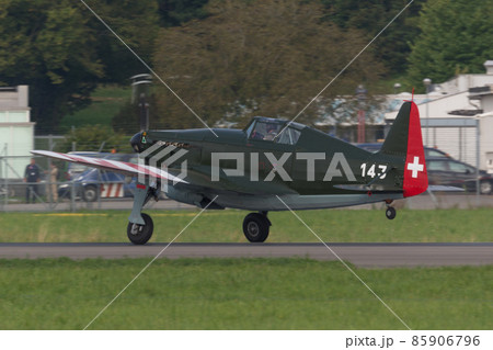 スイス軍モラーヌD-3801戦闘機離陸 スイス軍モラーヌD-3801戦闘機離陸 85906796