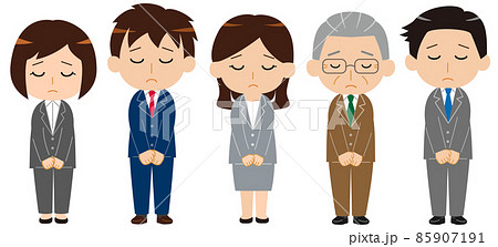 謝罪をする会社員の全身イラストセット 謝罪をする会社員の全身イラストセット 85907191